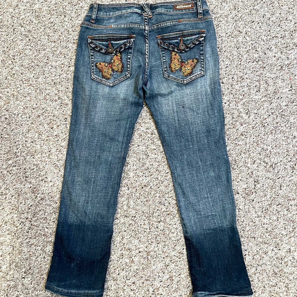 Vintage Y2K Capri Jeans with Embellished Butterfly Pockets